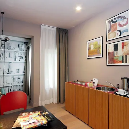 Down Town - Domus Collection 3* Rome