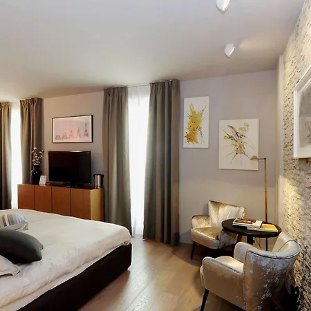 Down Town - Domus Collection Rome